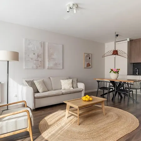 Old Town Scala H With Parking By Lion * Gdańsk