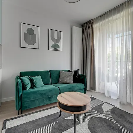 Old Town Scala H With Parking By Lion