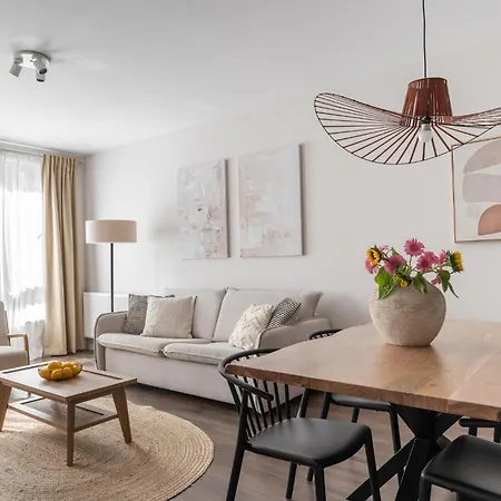 شقة Old Town Scala H With Parking By Lion *