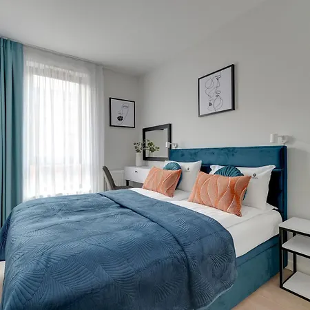 Scala 60h Center Premium With Parking By Lion Apartment *
