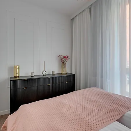 Daire Scala 60h Center Premium With Parking By Lion Gdansk
