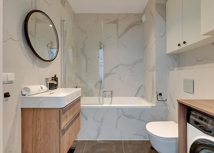 Old Town Scala H With Parking By Lion 아파트 *