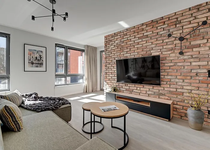 Old Town Scala H With Parking By Lion