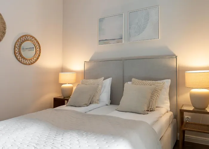 Old Town Scala H With Parking By Lion Gdańsk