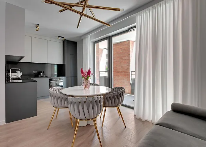 Old Town Scala H With Parking By Lion *